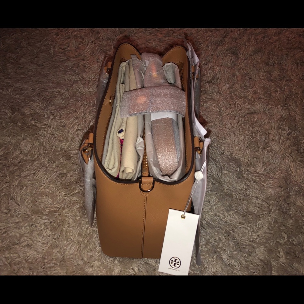 Tory Burch Robinson Triple Compartment Tote - Picture 7 of 8